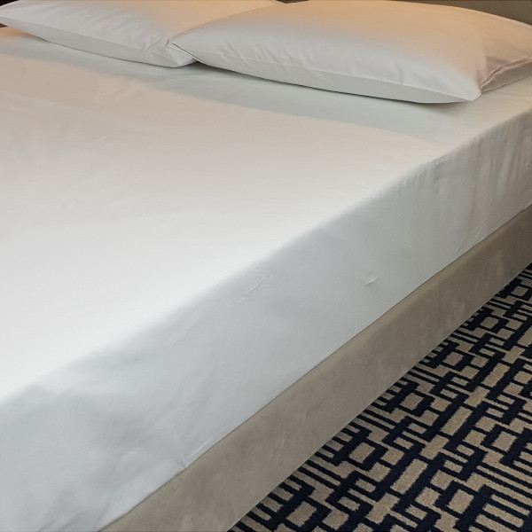 Zestaw prześcieradeł hotelowych NORIS w rozm. 240x240 cm za 10 szt. Zestaw prześcieradeł hotelowych NORIS w rozm. 240x240 cm za 10 szt.