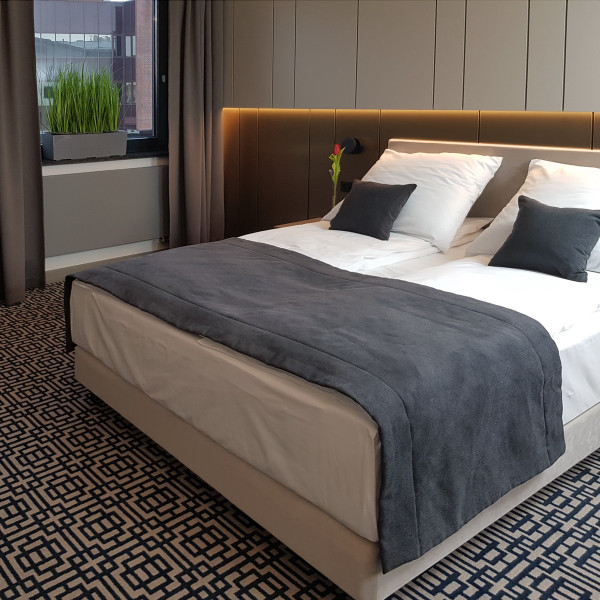 PAS 312 Szal na łóżko w rozm. 230x65 cm za 10 szt.