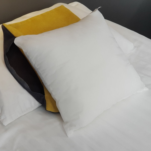 Wkład do poduszki ozdobnej rozm. 40x40 cm za 10 szt. Wkład do poduszki ozdobnej rozm. 40x40 cm za 10 szt.