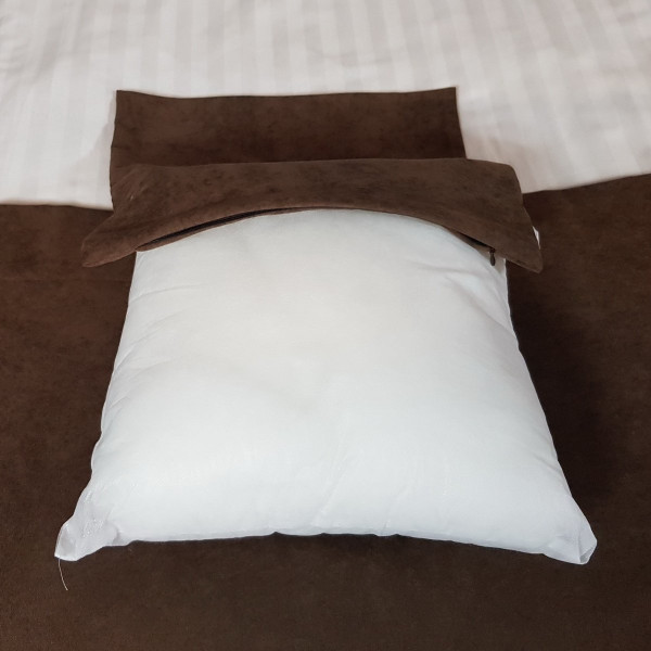 Wkład do poduszki ozdobnej rozm. 40x40 cm za 10 szt. Wkład do poduszki ozdobnej rozm. 40x40 cm za 10 szt.