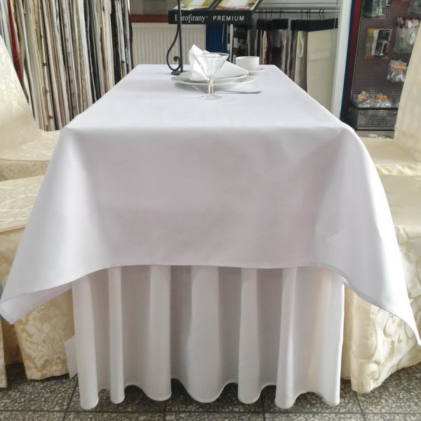 Henryk. Biały obrus plamoodporny w rozm. 140 x 180 cm